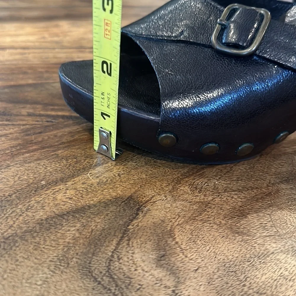 Costume National Brown platform Leather & Wood sandals 39